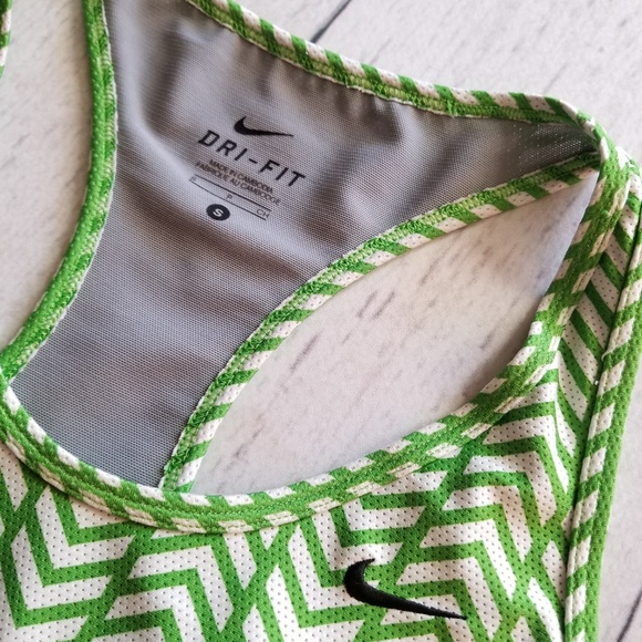 Nike Dri Fit Tank Built in Bra Gym Tennis ⭐bucks😂 - Picture 5 of 8